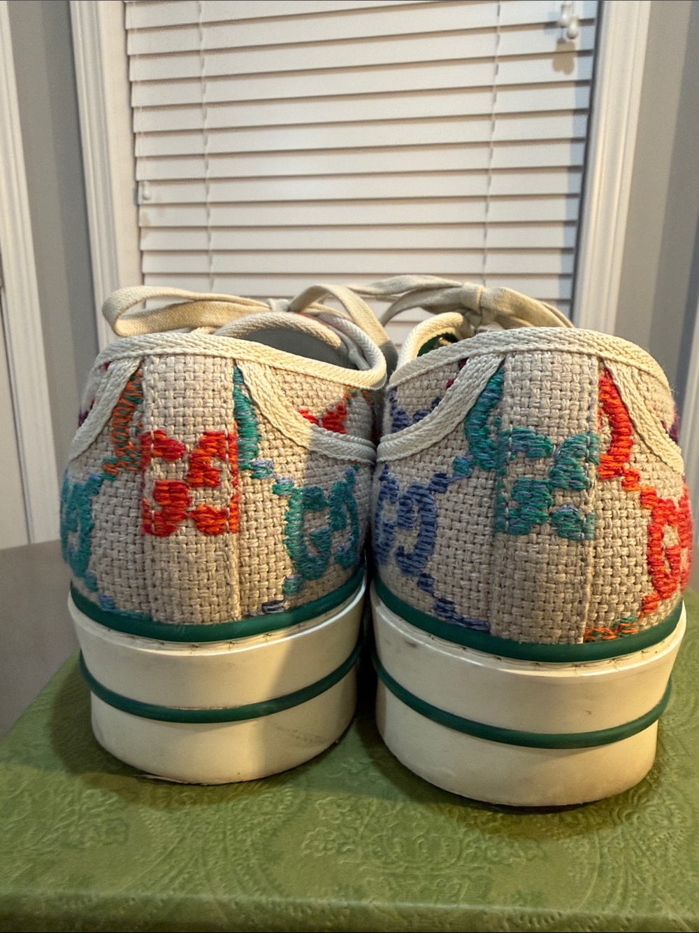 Gucci Multicolor GG Canvas Low-Top Sneakers - Picture 3 of 13
